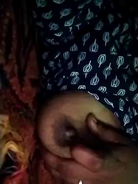 Snapshot of saloni19881 chatting on September 20, 2025, 1:43 am saloni19881 online show from September 20, 2025, 1:43 am