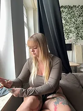 AnnaLenaaa online show from September 25, 2025, 1:17 pm