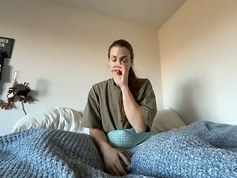 MissSwitch online show from December 31, 2024, 2:03 pm