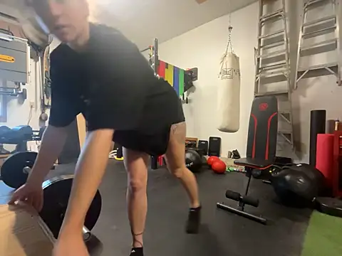 MissSwitch online show from December 3, 2024, 6:11 pm