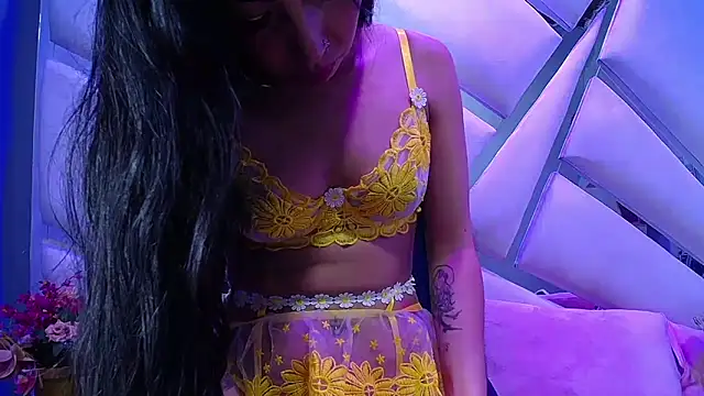 nathalia pink online show from February 7, 2026, 3:14 am