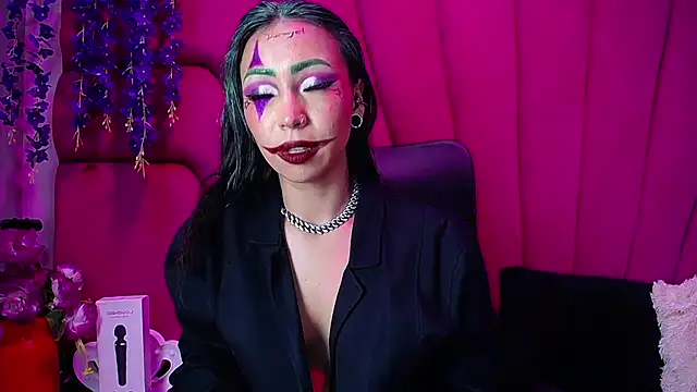 nathalia pink online show from October 18, 2025, 4:20 pm