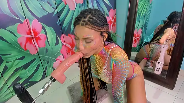 Snapshot of Mieldeluna chatting on October 17, 2025, 6:17 am Mieldeluna online show from October 17, 2025, 6:17 am