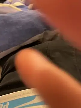 Lcrete online show from November 28, 2025, 7:47 pm