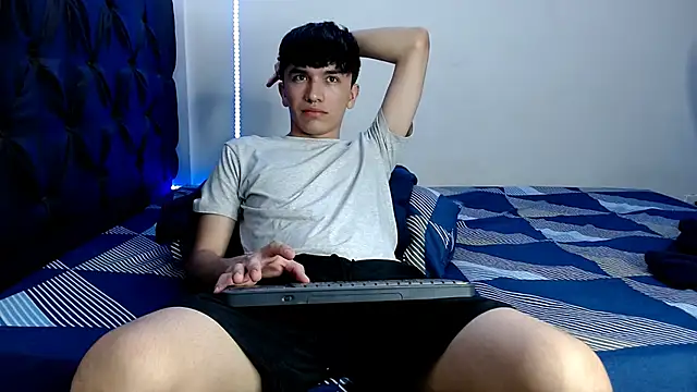 benji hoter online show from March 22, 2025, 3:20 am