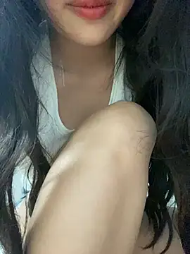 Snapshot of xixitutu1 chatting on December 10, 2024, 2:17 pm xixitutu1 online show from December 10, 2024, 2:17 pm