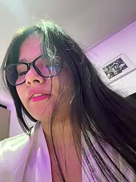 SophieHarris  online show from March 30, 2026, 3:19 am