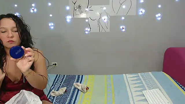 peneloppeh 69 online show from January 31, 2025, 2:26 am