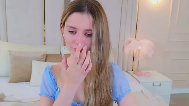 MarybethSnow online show from December 1, 2025, 5:14 pm