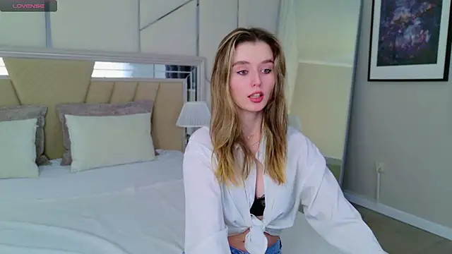 MarybethSnow online show from March 10, 2025, 5:07 pm