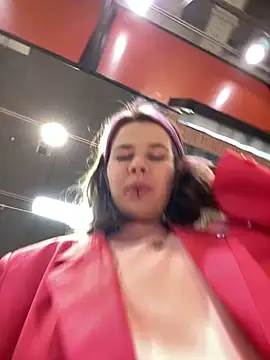 SuzieMurray online show from February 14, 2025, 7:28 am