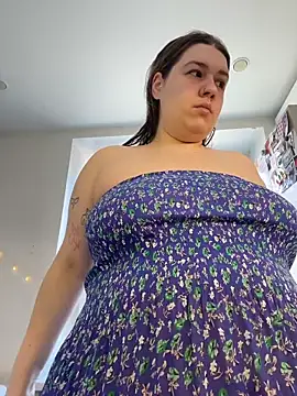 SuzieMurray online show from March 22, 2026, 8:16 am