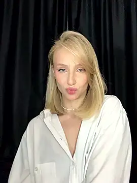 CaseyStar online show from January 11, 2026, 2:13 pm