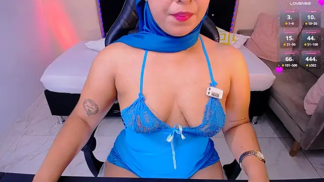 Snapshot of Kendra_Kait chatting on July 8, 2026, 11:11 am Kendra Kait online show from July 8, 2026, 11:11 am