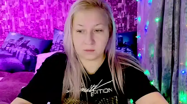 sarakatherin online show from December 23, 2024, 3:29 am