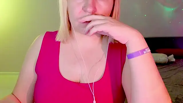 sarakatherin online show from November 26, 2025, 6:57 am