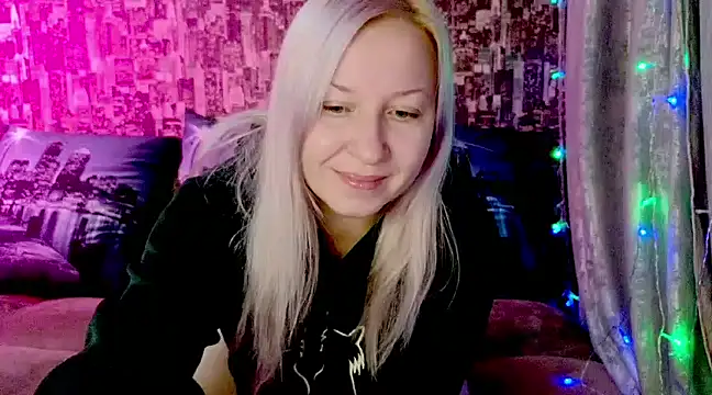 sarakatherin online show from December 8, 2024, 8:36 pm