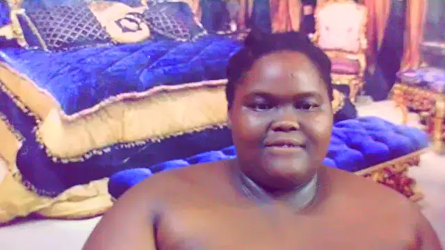 Snapshot of EbonyHotBuns chatting on March 12, 2025, 12:09 am EbonyHotBuns online show from March 12, 2025, 12:09 am