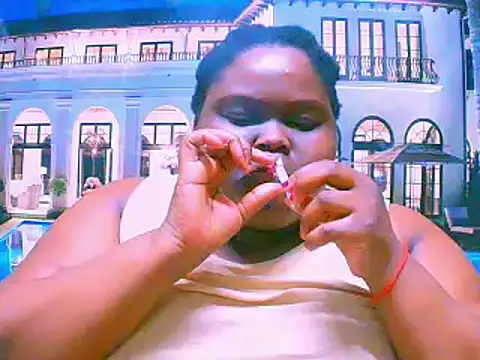 Snapshot of EbonyHotBuns chatting on October 6, 2025, 5:19 am EbonyHotBuns online show from October 6, 2025, 5:19 am