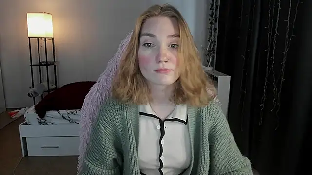 ReddHotPipper online show from October 17, 2025, 2:48 am