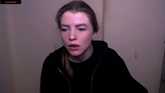 MissOliviaa  online show from February 22, 2025, 9:01 am