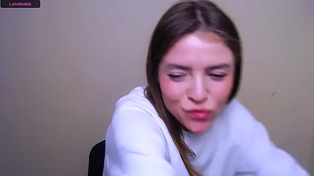 MissOliviaa  online show from February 26, 2025, 10:49 am