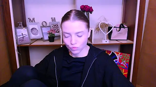 MissOliviaa  online show from January 26, 2025, 7:53 am