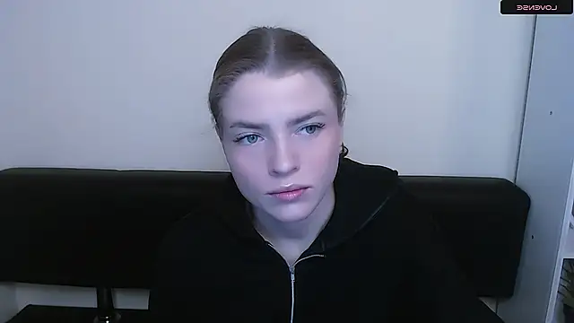 MissOliviaa  online show from January 3, 2025, 7:49 am