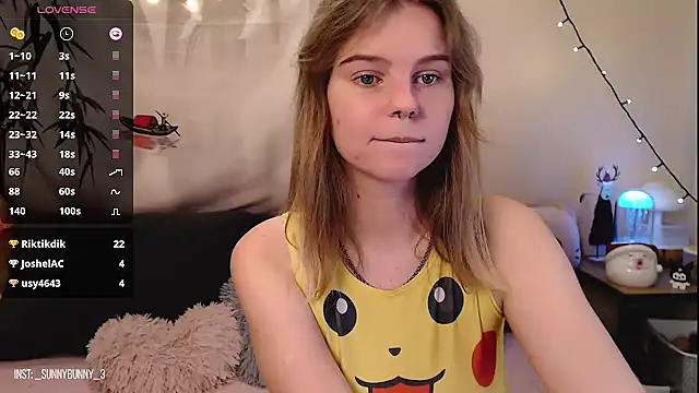 Moona xx online show from December 26, 2024, 11:35 pm