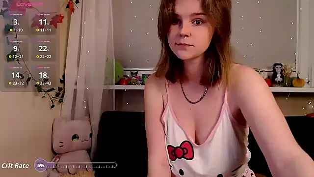 Moona xx online show from November 5, 2025, 6:44 pm