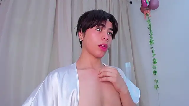 Little michell online show from February 26, 2025, 12:16 pm