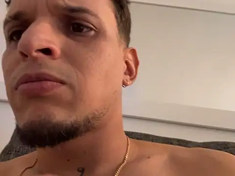 Snapshot of ArturoDelgado1 chatting on March 17, 2026, 3:15 pm ArturoDelgado1 online show from March 17, 2026, 3:15 pm