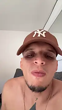 Snapshot of ArturoDelgado1 chatting on April 18, 2026, 7:58 pm ArturoDelgado1 online show from April 18, 2026, 7:58 pm