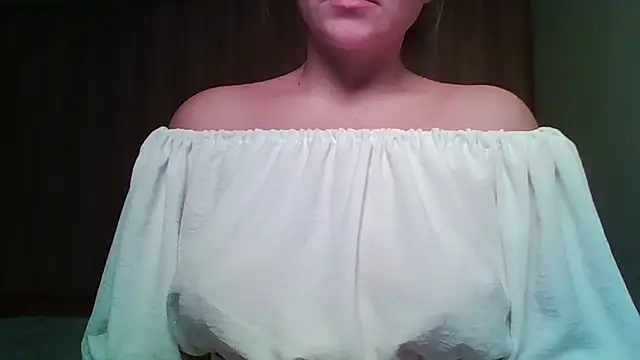 Evasapples online show from November 8, 2025, 6:00 pm