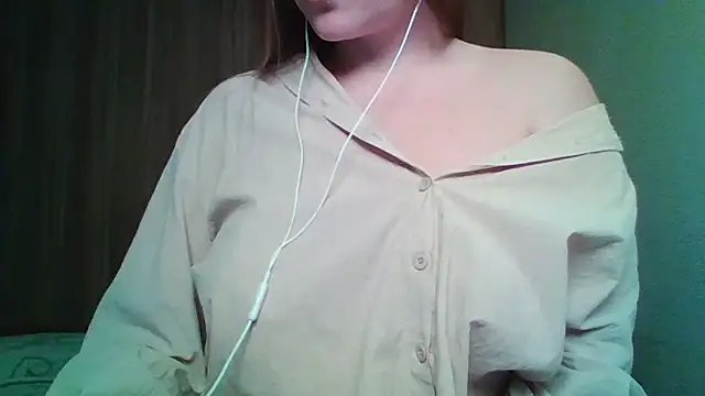 Evasapples online show from April 9, 2026, 8:37 pm