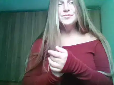 Evasapples online show from September 10, 2025, 8:19 pm