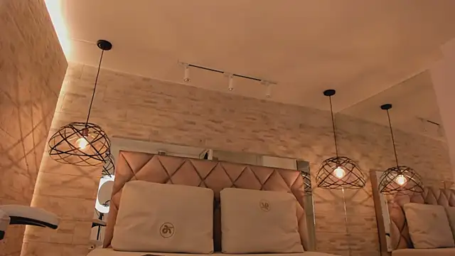 dorothy vegga online show from March 8, 2025, 9:50 am