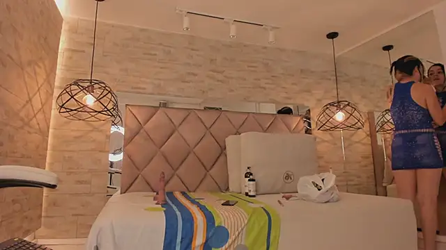 dorothy vegga online show from March 8, 2025, 3:39 am