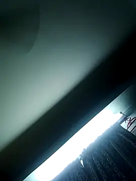 akash125800 online show from September 10, 2025, 7:24 pm