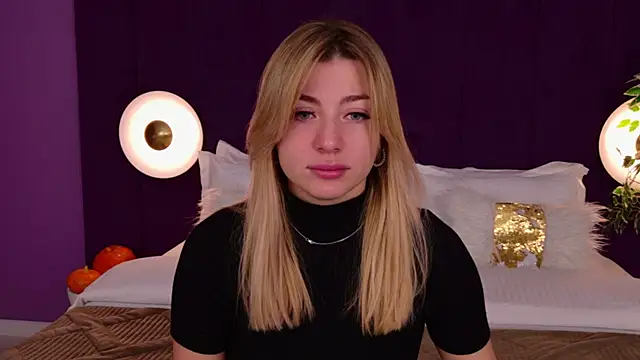 HelenaMorgan online show from October 16, 2025, 3:04 am