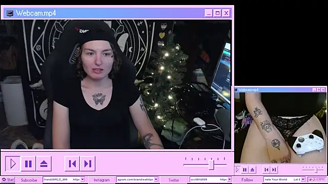 Snapshot of BrandiWRLD_999 chatting on January 11, 2025, 12:12 am BrandiWRLD 999 online show from January 11, 2025, 12:12 am