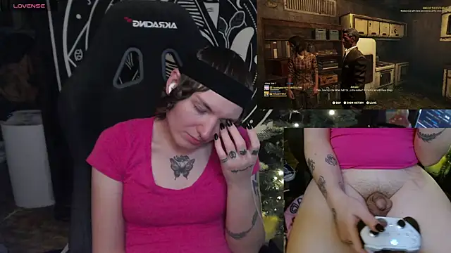 Snapshot of BrandiWRLD_999 chatting on January 14, 2025, 4:04 am BrandiWRLD 999 online show from January 14, 2025, 4:04 am