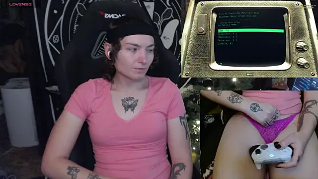 Snapshot of BrandiWRLD_999 chatting on January 14, 2025, 9:30 pm BrandiWRLD 999 online show from January 14, 2025, 9:30 pm