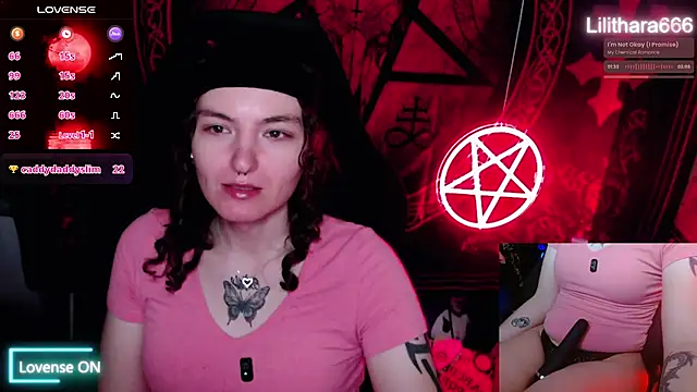 Snapshot of BrandiWRLD_999 chatting on October 31, 2025, 5:53 pm BrandiWRLD 999 online show from October 31, 2025, 5:53 pm