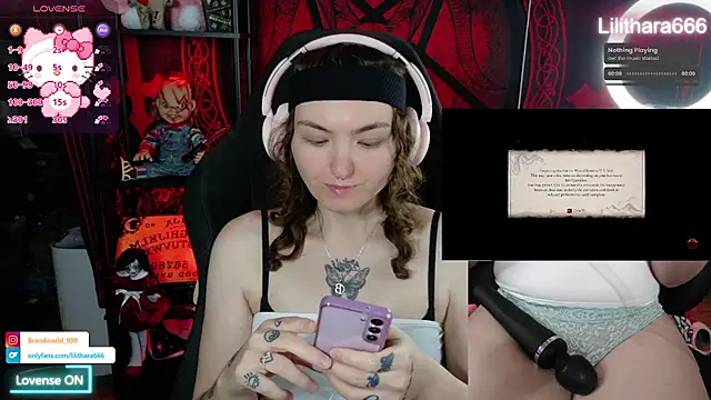 BrandiWRLD 999 online show from December 18, 2025, 8:12 pm