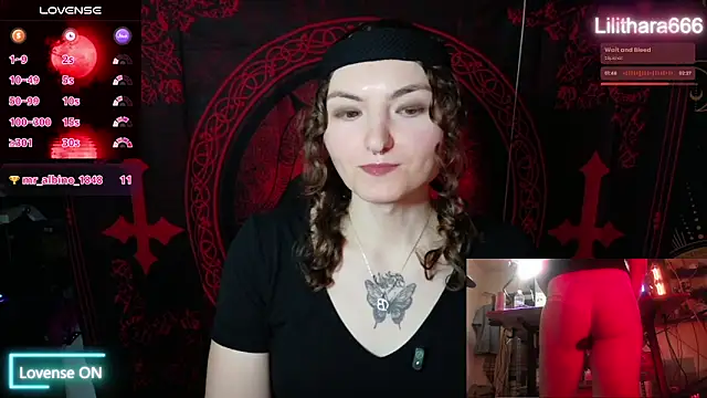 Snapshot of BrandiWRLD_999 chatting on November 18, 2025, 7:50 pm BrandiWRLD 999 online show from November 18, 2025, 7:50 pm