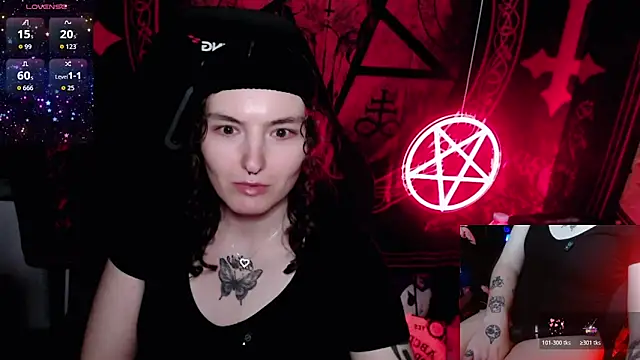 Snapshot of BrandiWRLD_999 chatting on October 24, 2025, 6:40 pm BrandiWRLD 999 online show from October 24, 2025, 6:40 pm