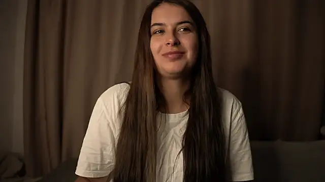 Snapshot of elisa_moon chatting on November 1, 2025, 12:10 pm elisa moon online show from November 1, 2025, 12:10 pm