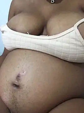 Snapshot of gravidinha4 chatting on January 7, 2025, 2:20 am gravidinha4 online show from January 7, 2025, 2:20 am