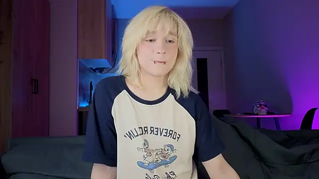 Snapshot of Gregory_Byyrd chatting on September 24, 2025, 9:10 pm Gregory Byyrd online show from September 24, 2025, 9:10 pm